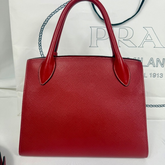 Prada Monochrome Fuoco Saffiano Cuir Tote - Picture 4 of 16